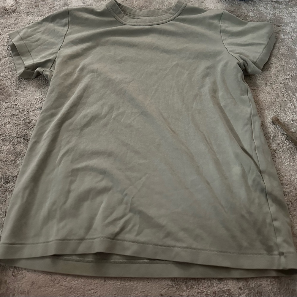 Uni Qlo Women’s Shirt